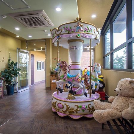 Famille Spa Resort Seogwipo Eksteriør bilde