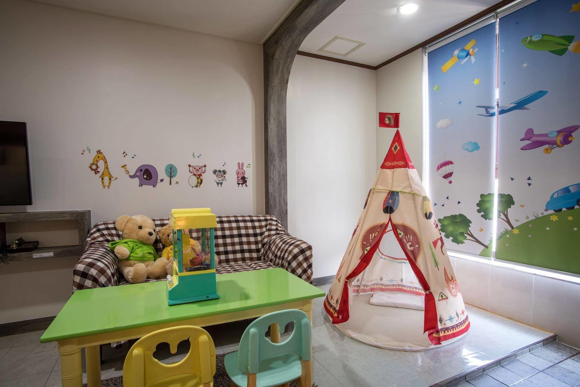 Famille Spa Resort Seogwipo Eksteriør bilde