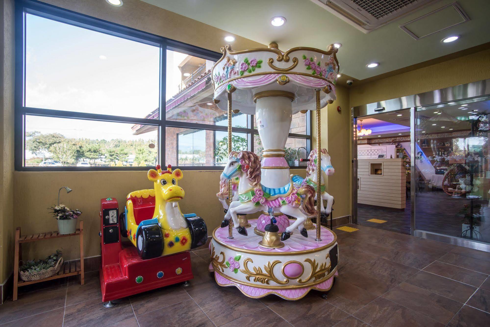 Famille Spa Resort Seogwipo Eksteriør bilde