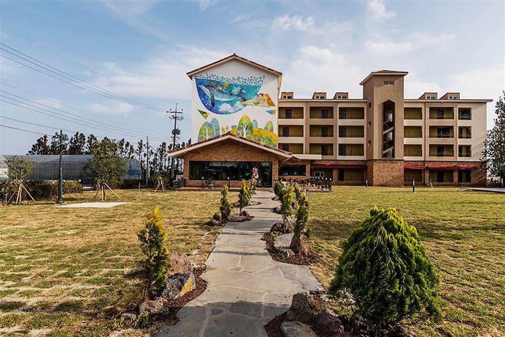 Famille Spa Resort Seogwipo Eksteriør bilde